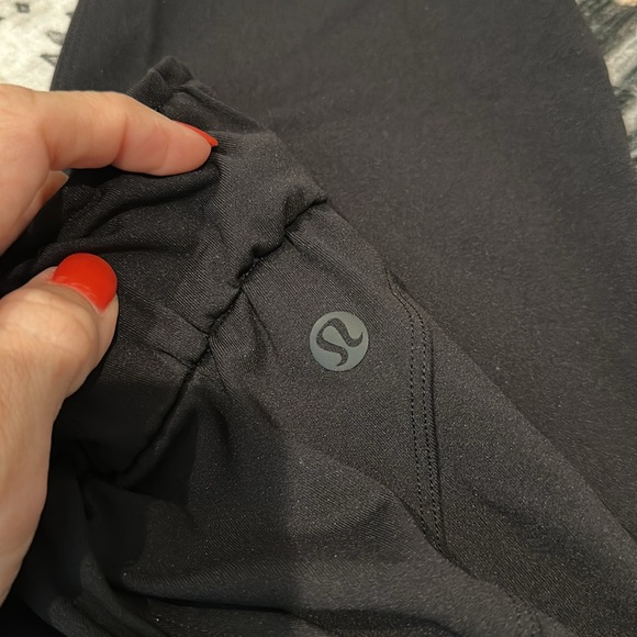 Lululemon stretch hip high rise jogger - Picture 4 of 4